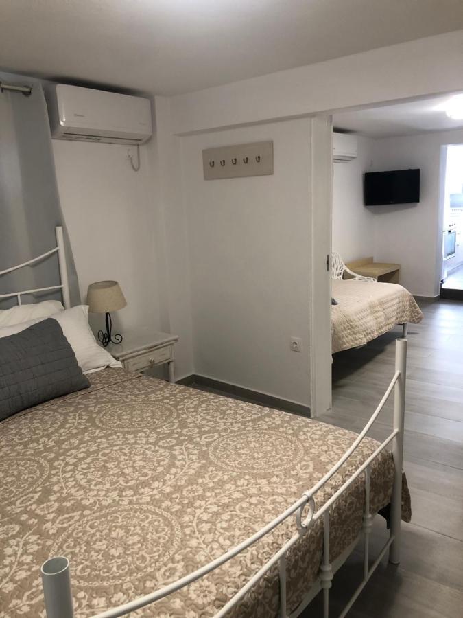 Afrodete Hotel Фиростефани Екстериор снимка