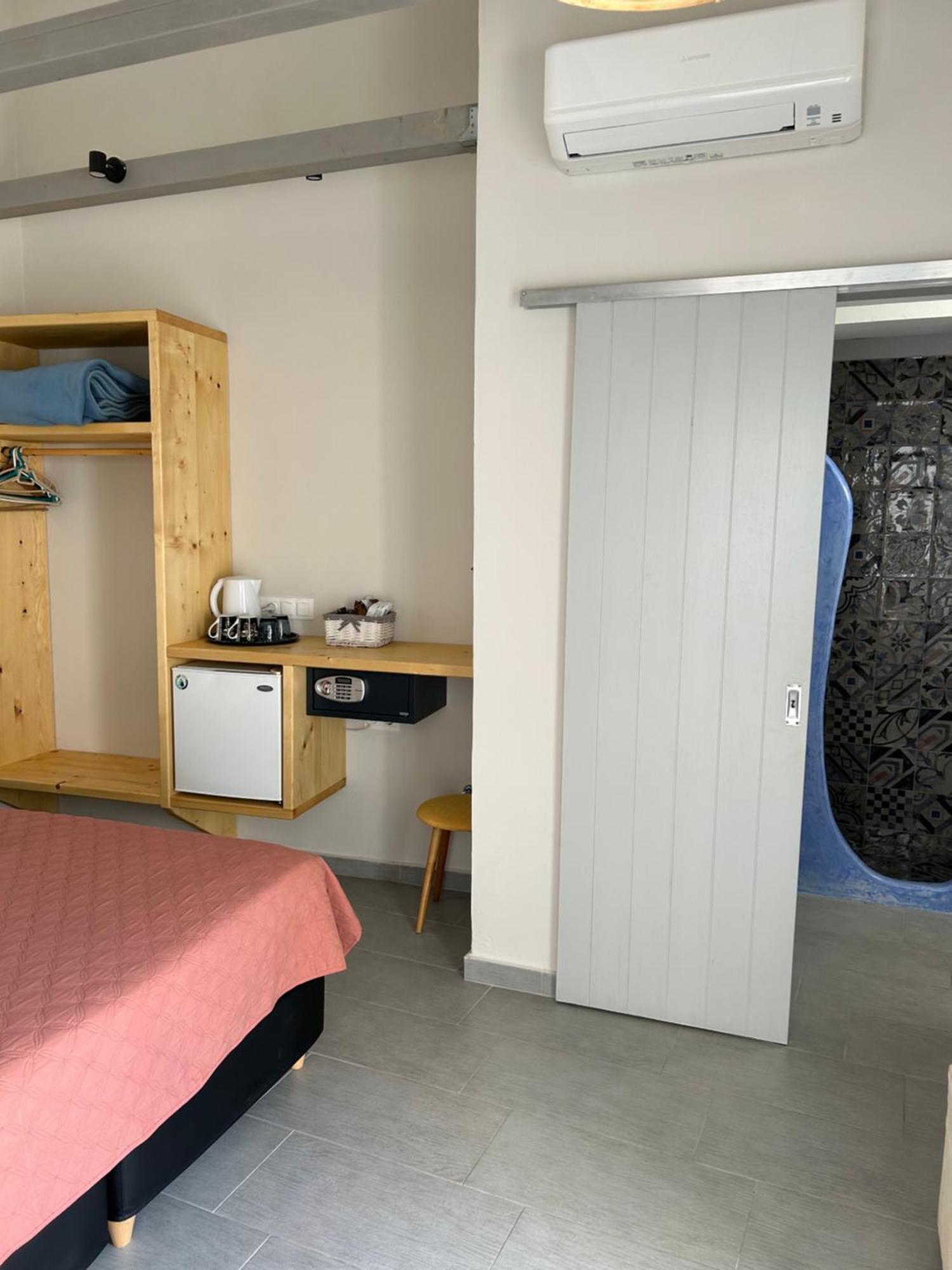 Afrodete Hotel Фиростефани Екстериор снимка