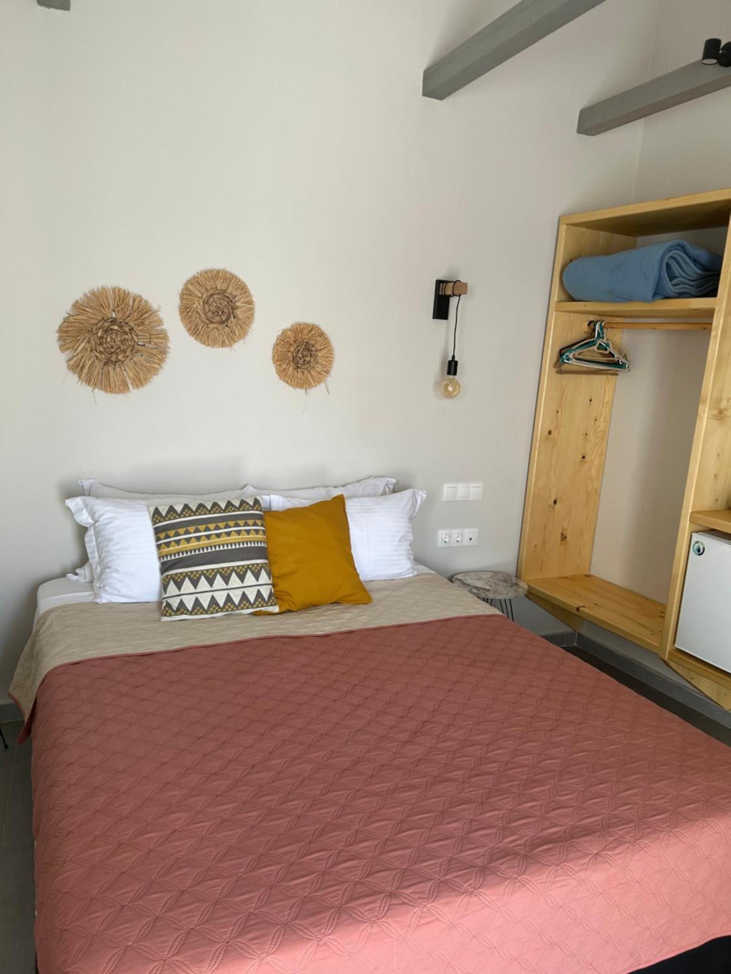 Afrodete Hotel Фиростефани Екстериор снимка