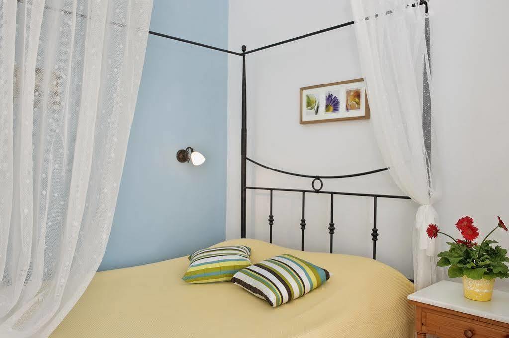 Afrodete Hotel Фиростефани Екстериор снимка