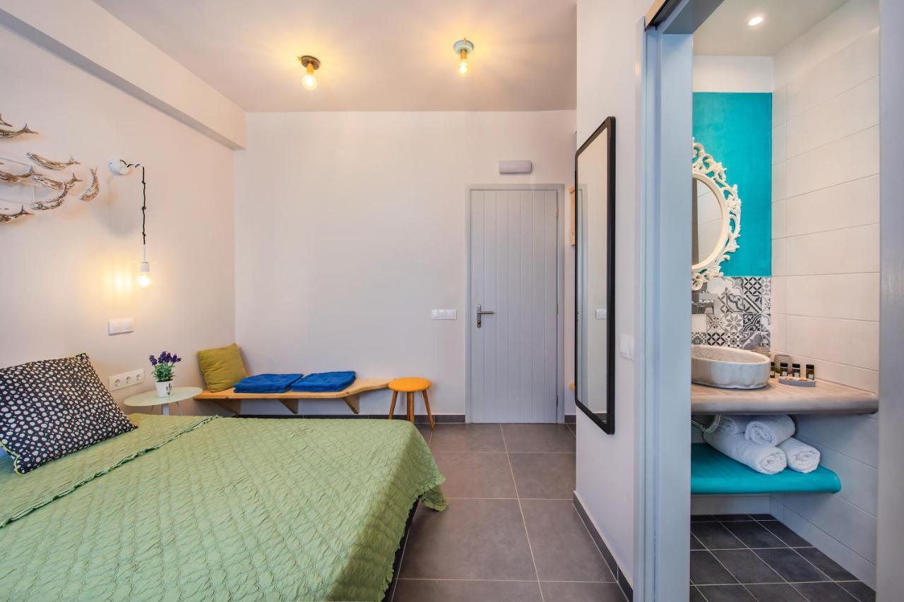 Afrodete Hotel Фиростефани Екстериор снимка